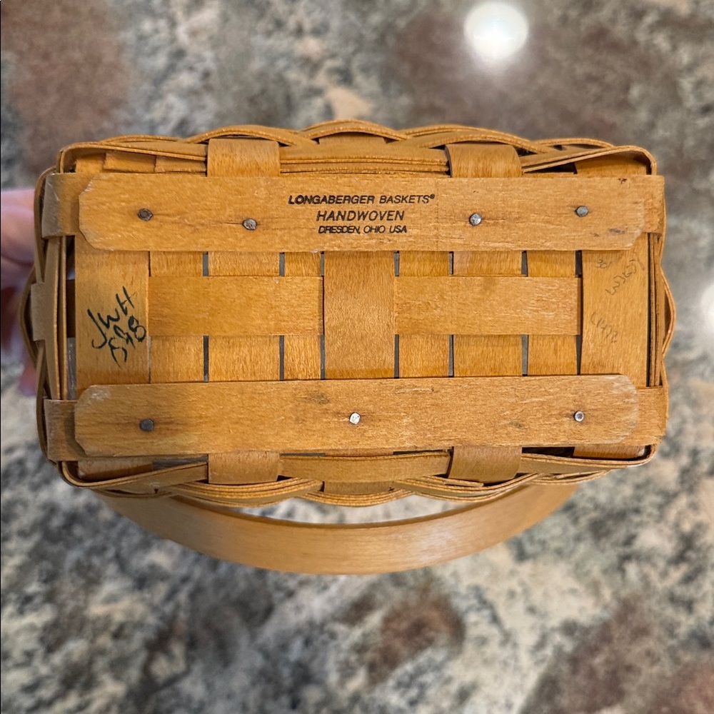 Longaberger Christmas Collection 1998 Edition Glad Tidings Basket. - Picture 3 of 6